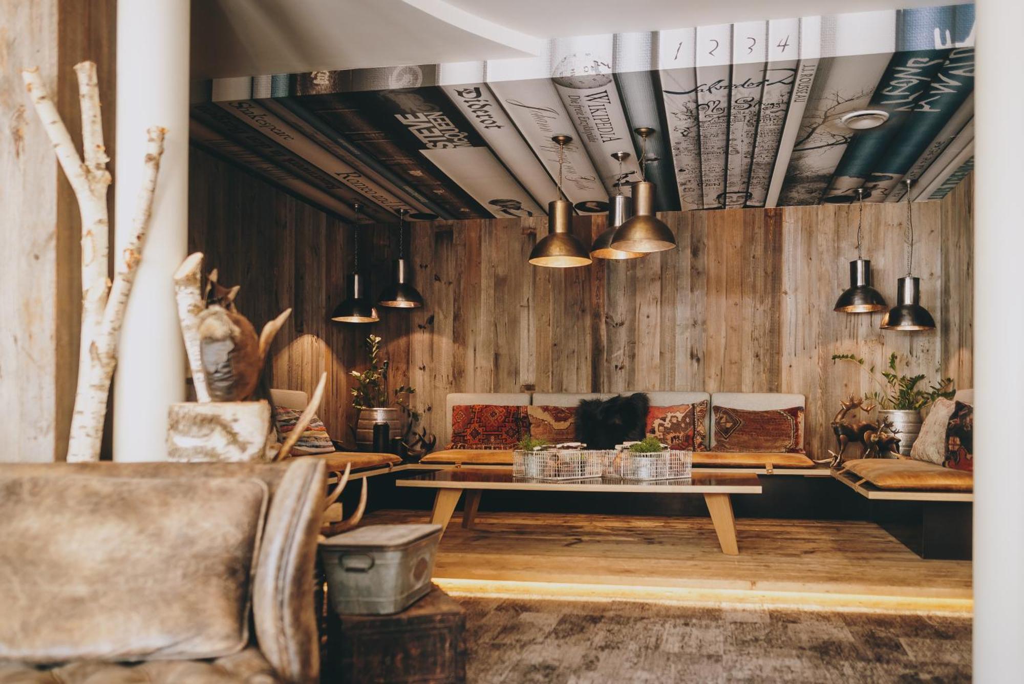 Thomsn-alpine Rock Aparthotel 3*